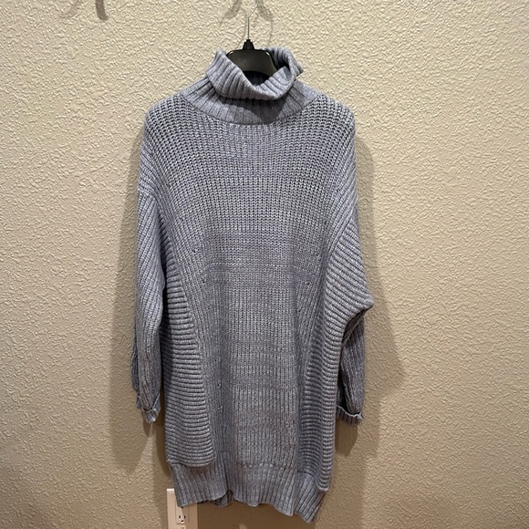 Over sized sweater with cowl neck - Picture 1 of 6